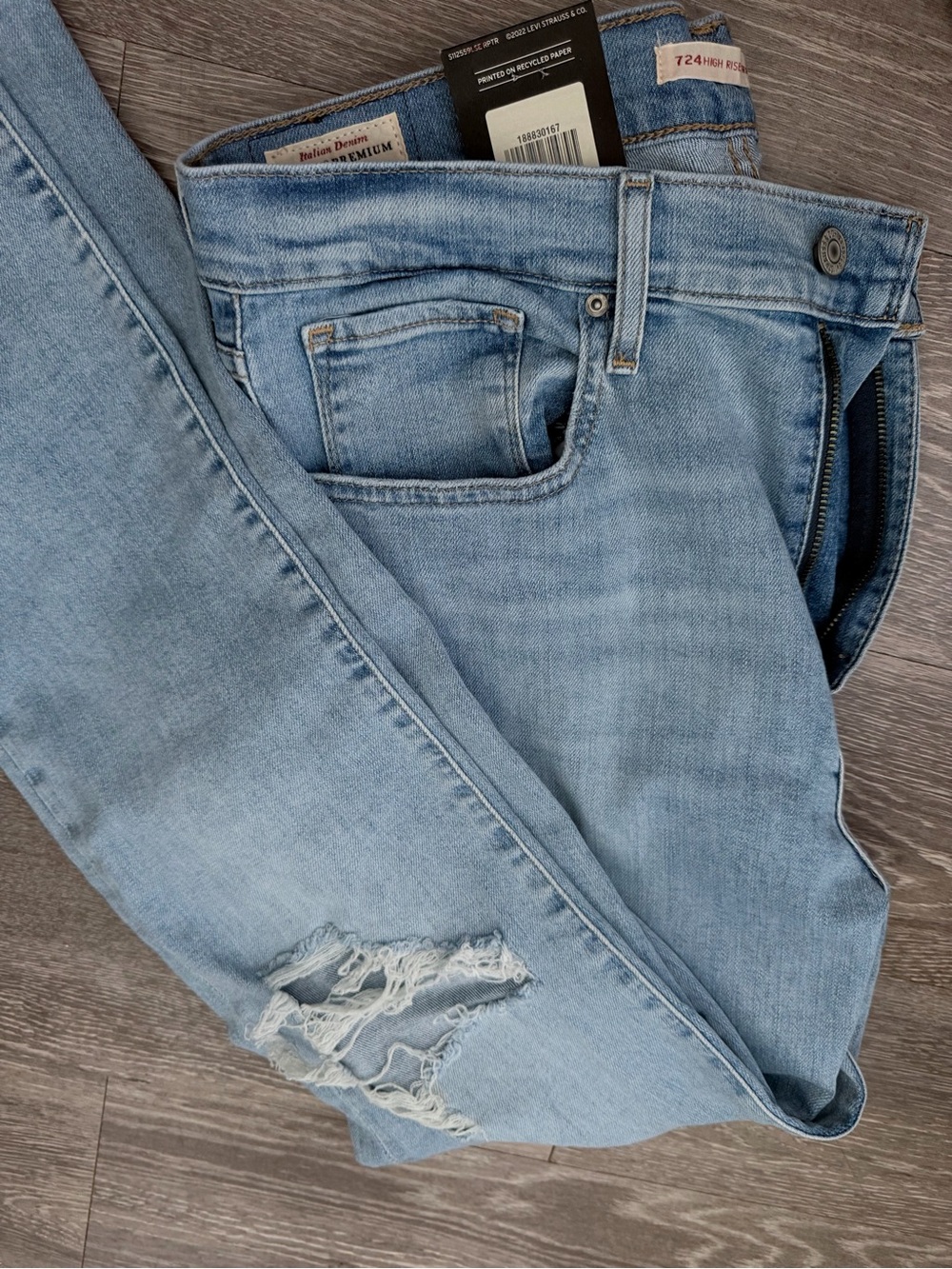 Levi's 724 High-Rise Slim Straight Women Jeans Size 31x30 - Picture 3 of 3